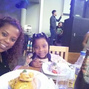 Meet your Posher, Consuelo